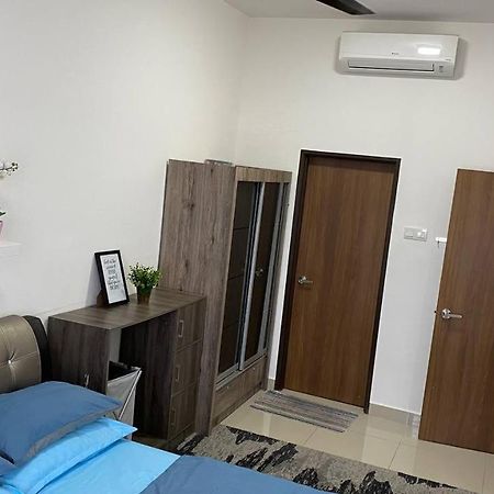 Family Stay, Sepang Klia, Free 2 Parking&Unifi Luaran gambar